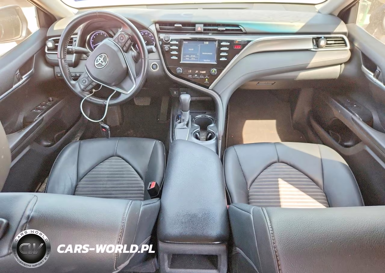 2018 Toyota Camry Se VIN:4T1B11HK8JU156701 - 8