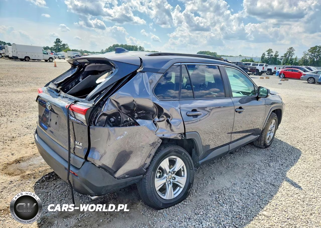 2022 Toyota Rav4 Xle VIN:2T3P1RFV8NC298143 - 3