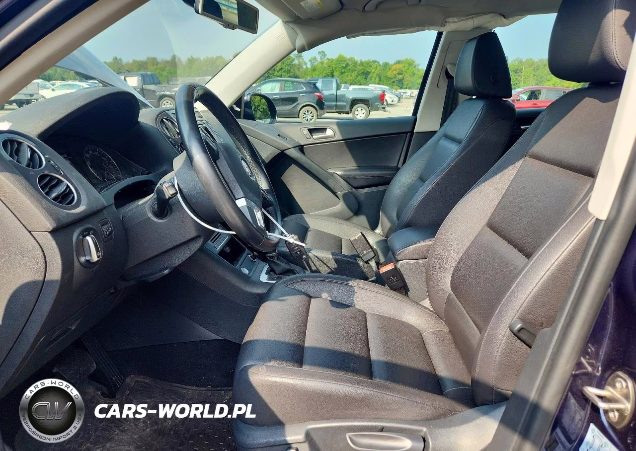 2016 Volkswagen Tiguan S VIN:WVGBV7AX8GW578512 - 7