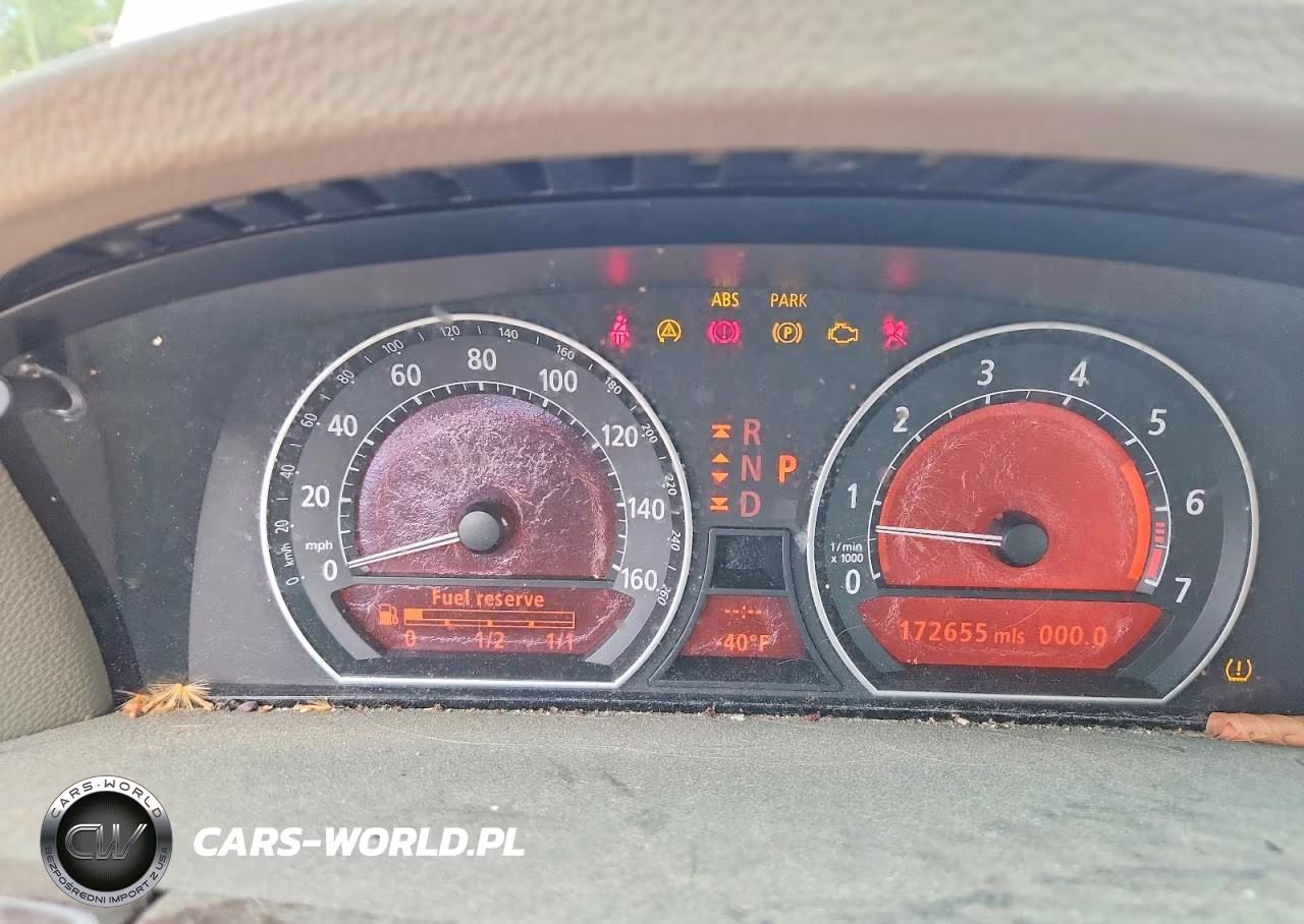2007 BMW 750 I VIN:WBAHL83597DT07540 - 9