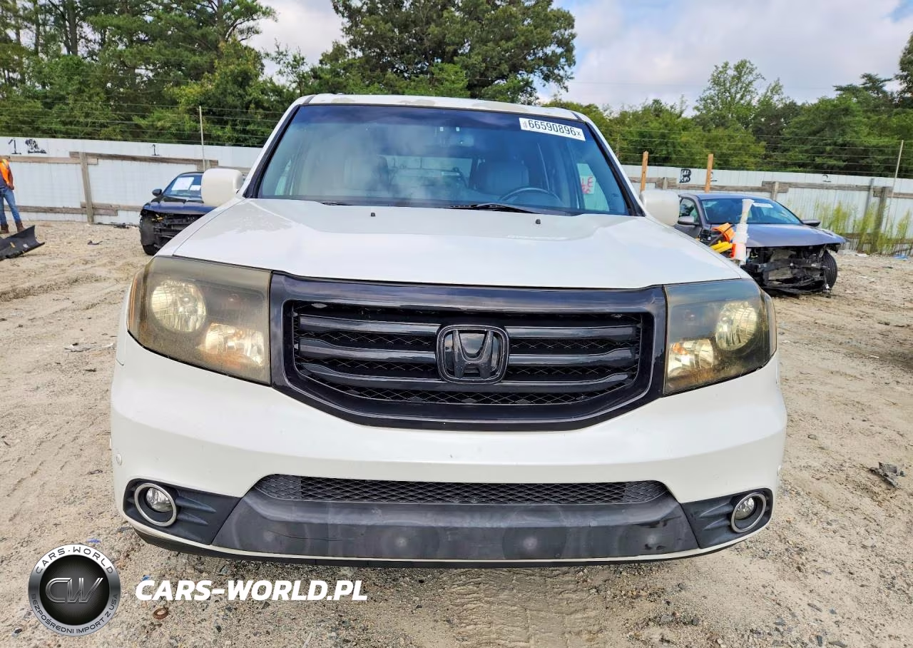 2012 Honda Pilot Touring VIN:5FNYF4H90CB079722 - 5