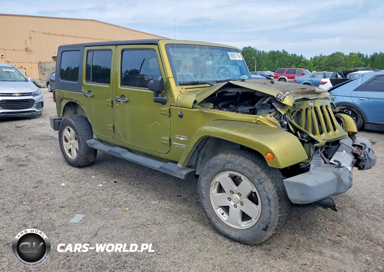 2010 Jeep Wrangler Unlimited Sahara VIN:1J4BA5H18AL203096 - 4