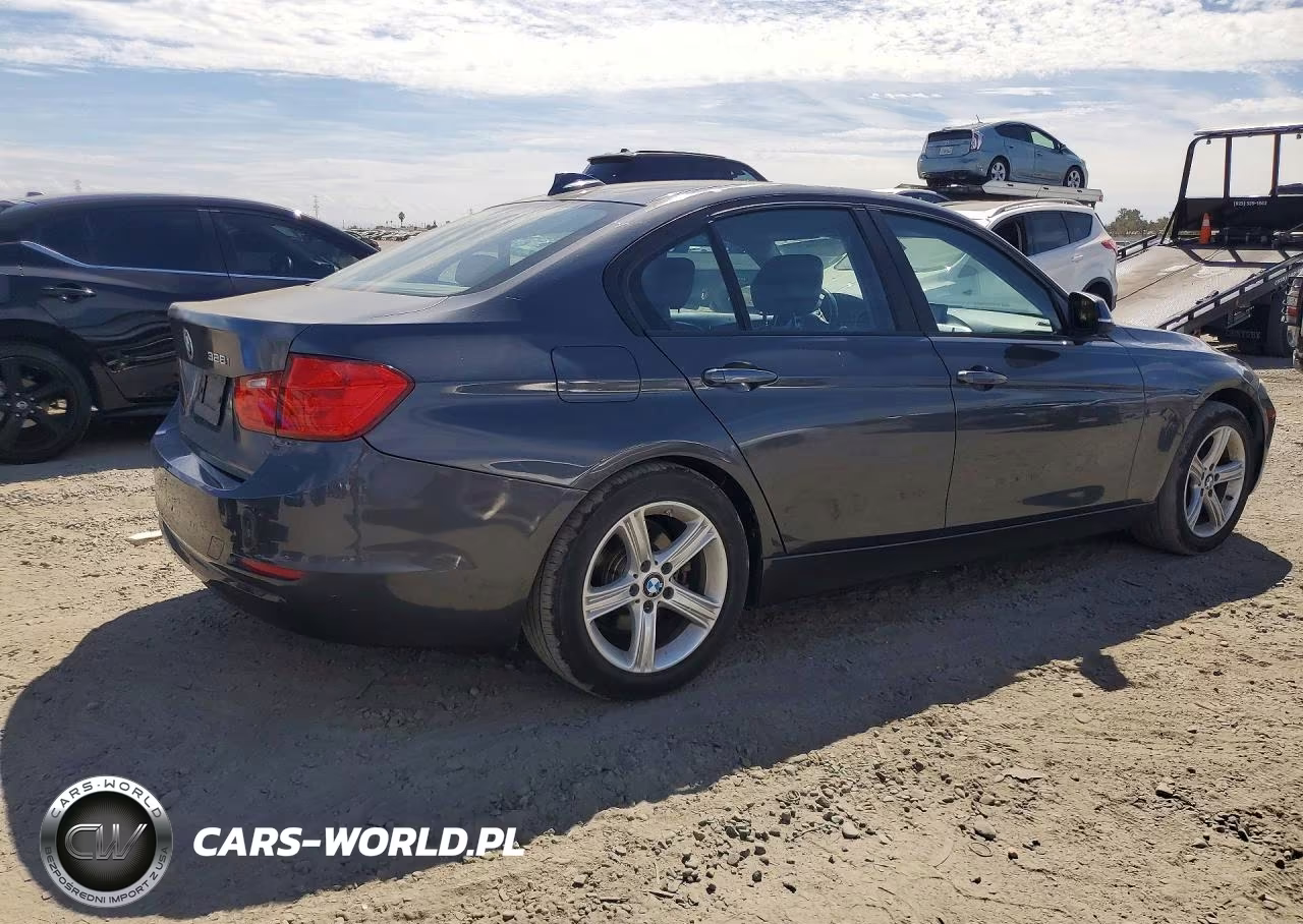 2012 BMW 328 I VIN:WBA3A5G51CNP16158 - 3