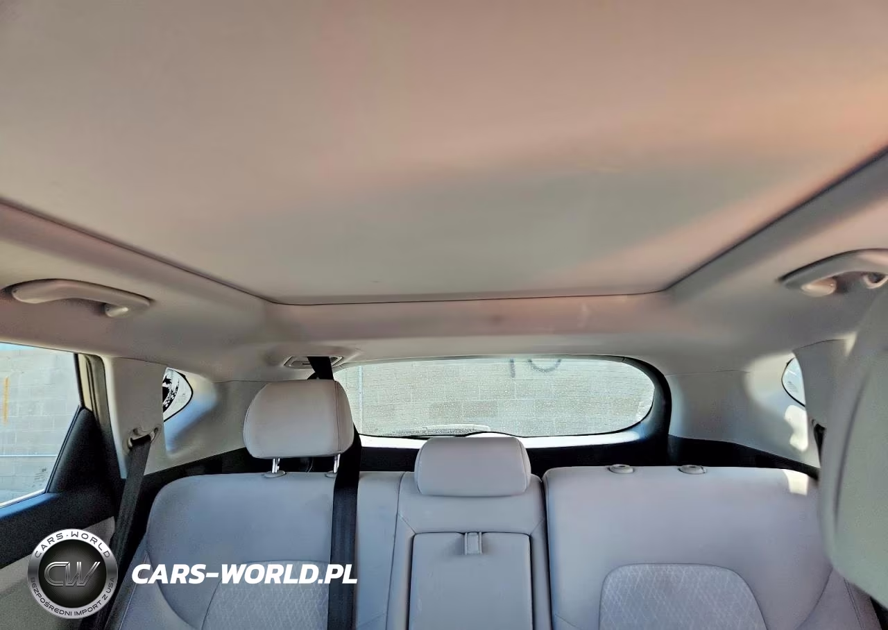 2018 Hyundai Tucson Value VIN:KM8J33A27JU837251 - 10