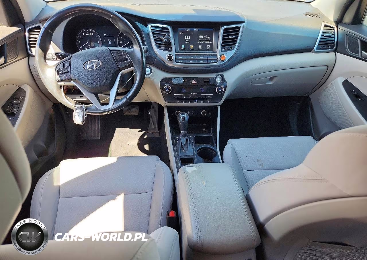 2018 Hyundai Tucson Value VIN:KM8J33A27JU837251 - 8