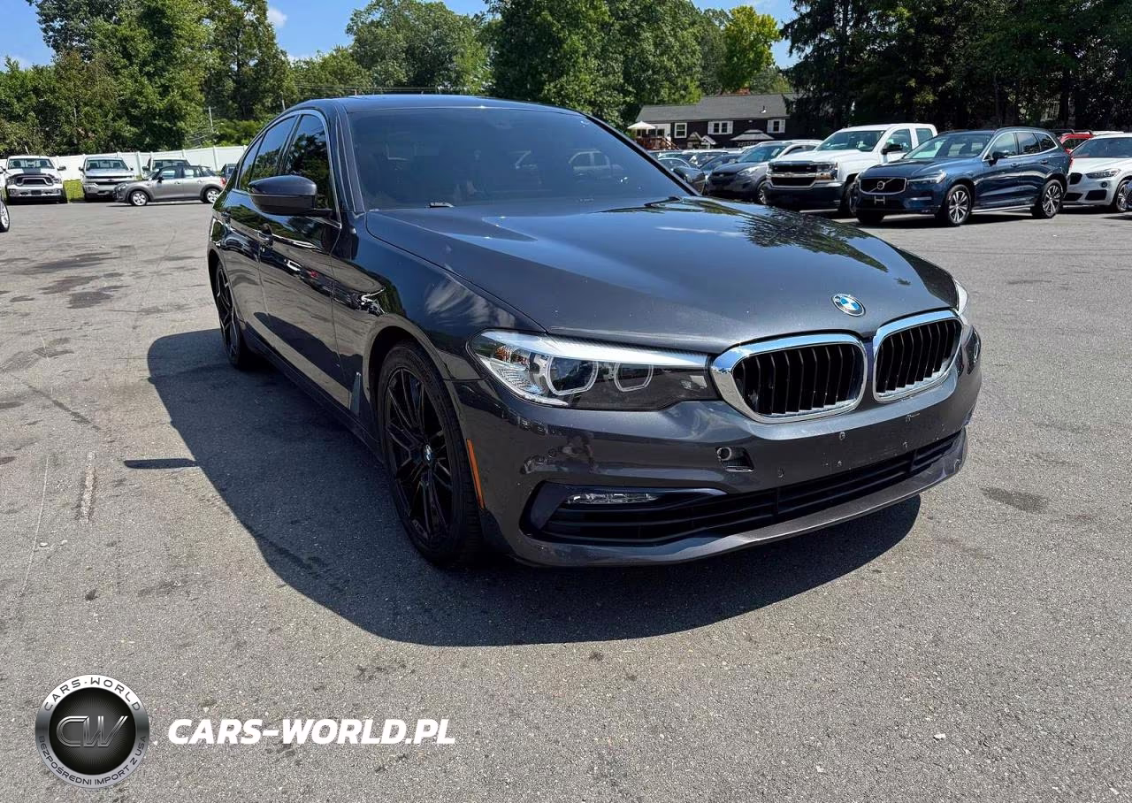 2017 BMW 530 Xi VIN:WBAJA7C3XHG905605 - 4