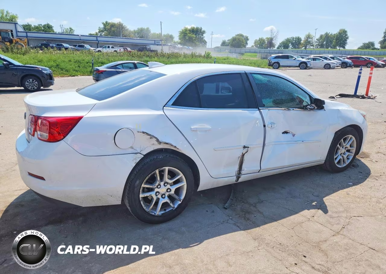 2015 Chevrolet Malibu 1Lt VIN:1G11C5SL5FF185726 - 3