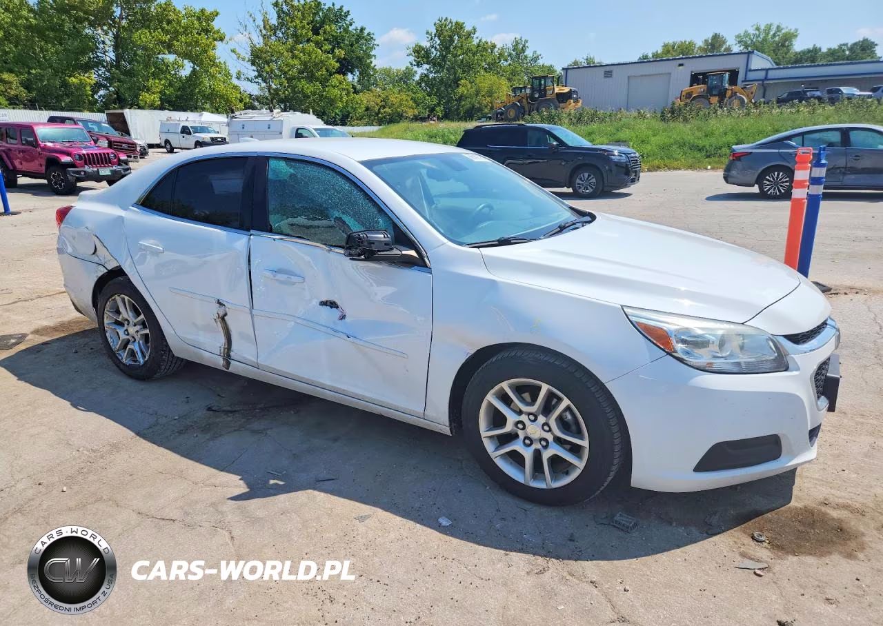 2015 Chevrolet Malibu 1Lt VIN:1G11C5SL5FF185726 - 4