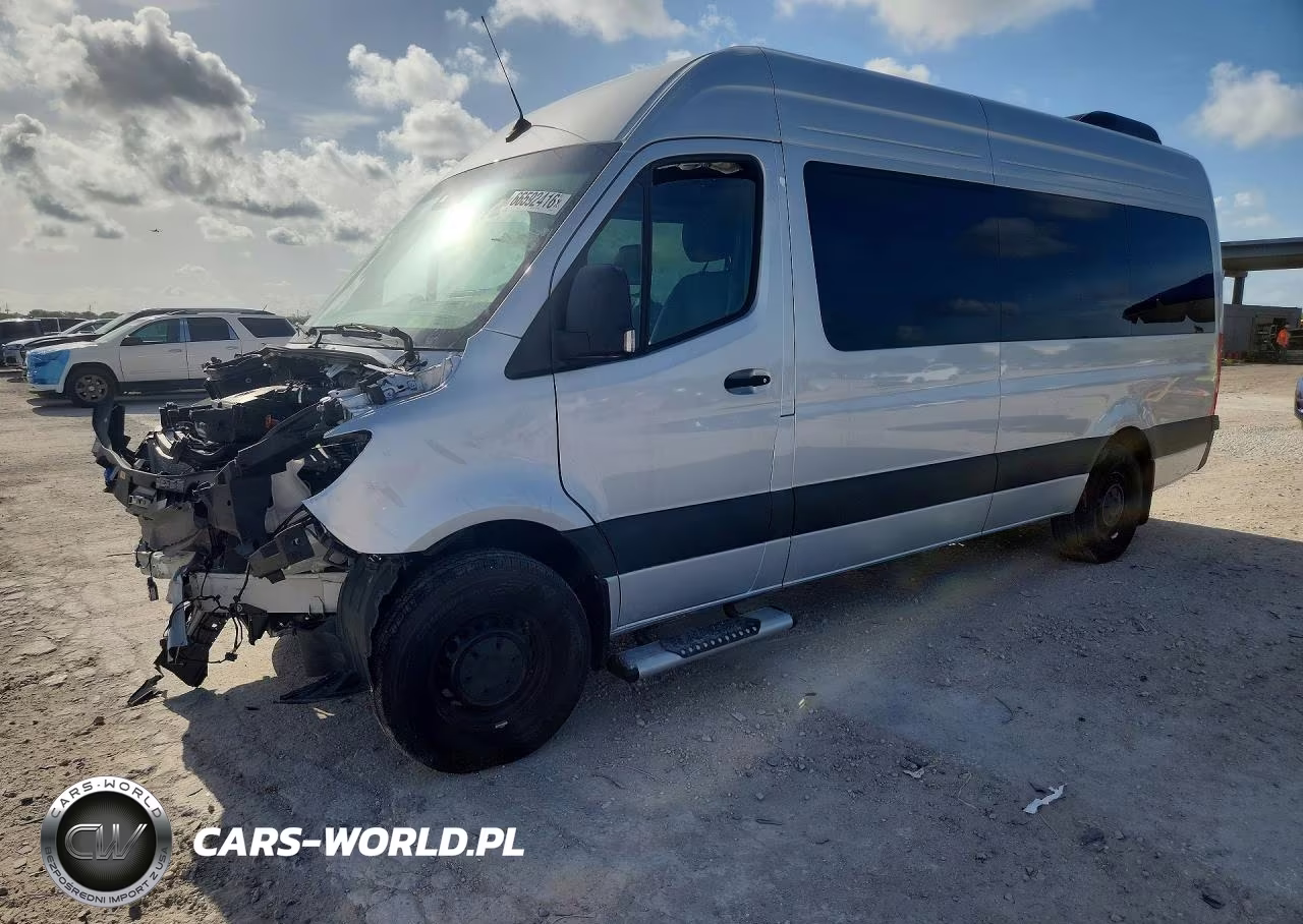 2024 Mercedes-Benz Sprinter 2500 – zdjęcie 1 z 14