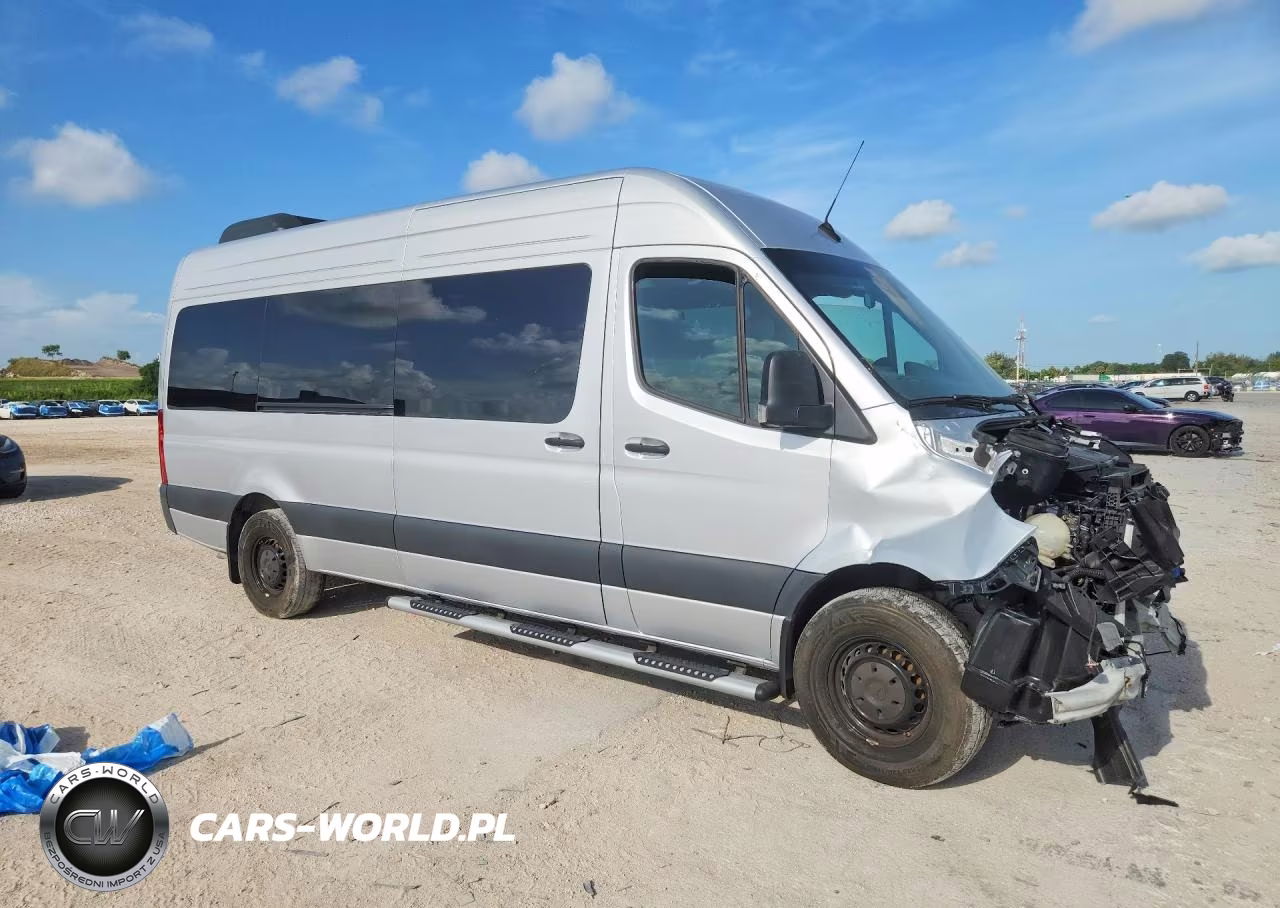 2024 Mercedes-Benz Sprinter 2500 VIN:W1Z4NGHY9RT188817 - 4