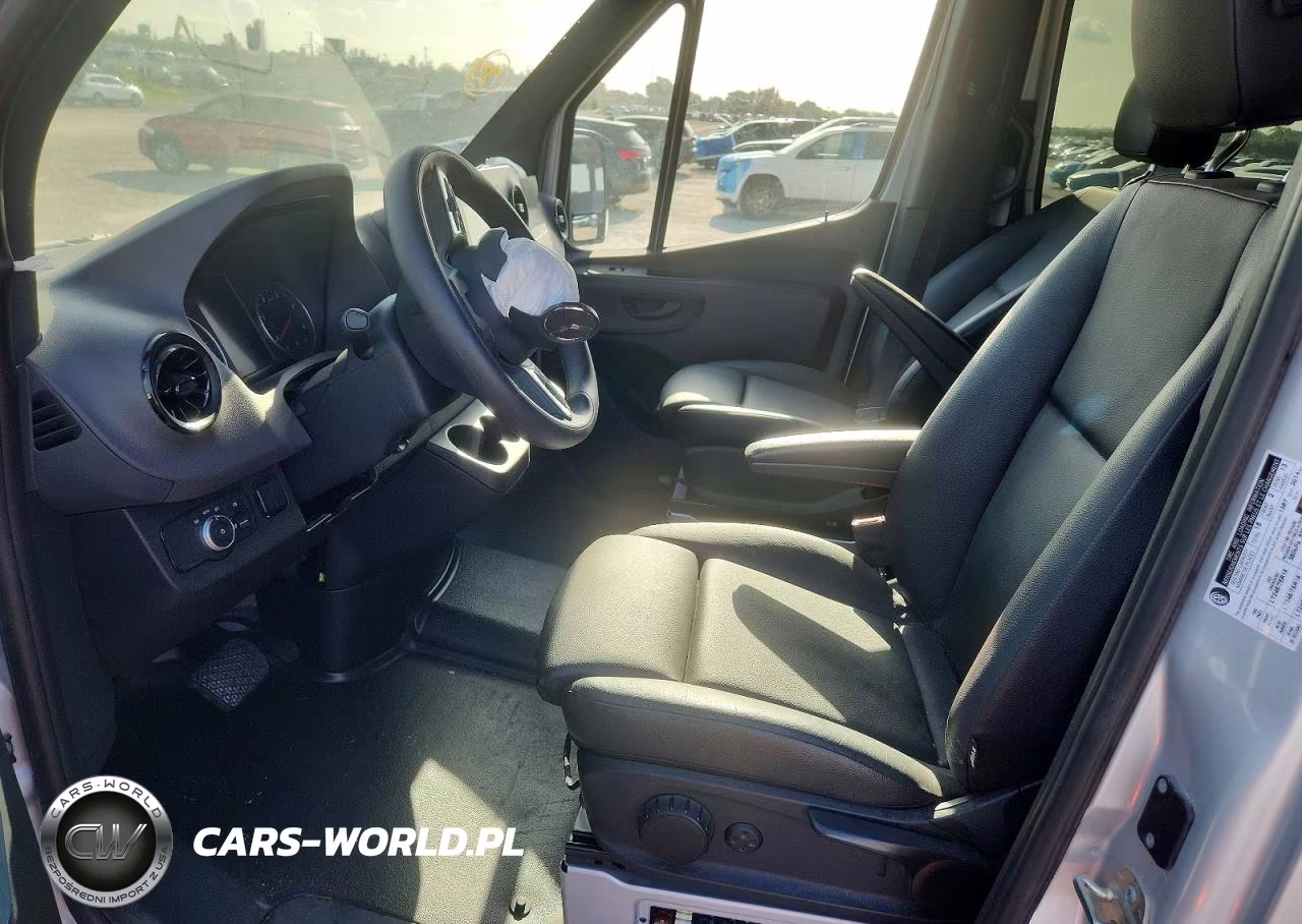 2024 Mercedes-Benz Sprinter 2500 VIN:W1Z4NGHY9RT188817 - 7