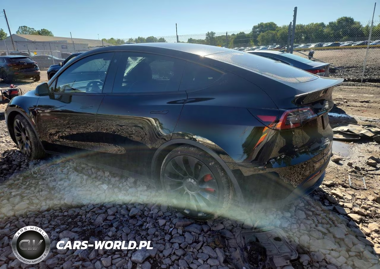 2022 Tesla Model Y VIN:7SAYGDEF1NF530265 - 2