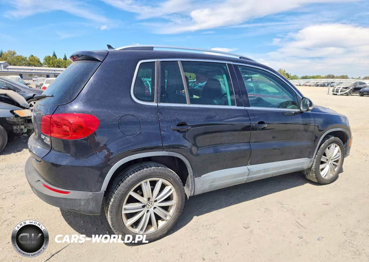 2012 Volkswagen Tiguan S VIN:WVGBV7AX4CW518544 - 3