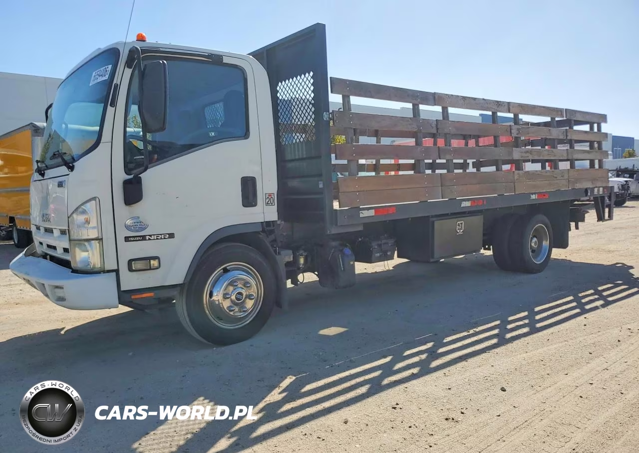 2015 Isuzu Nrr
