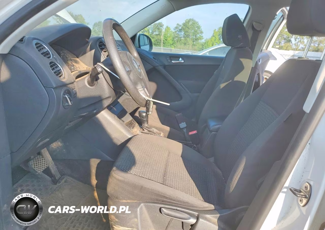 2011 Volkswagen Tiguan S VIN:WVGAV7AX0BW526845 - 7