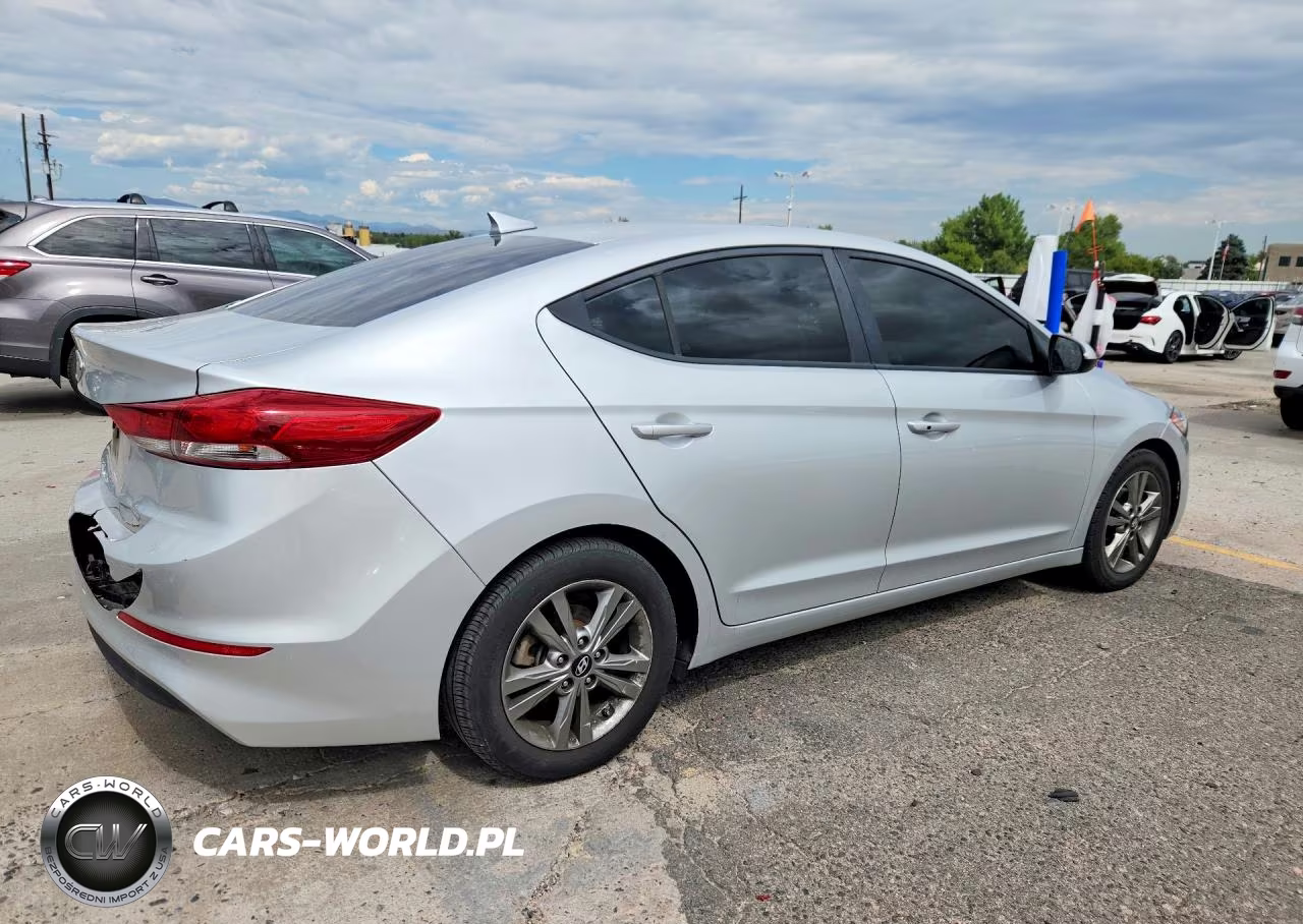 2018 Hyundai Elantra Value Edition VIN:5NPD84LF8JH373390 - 3