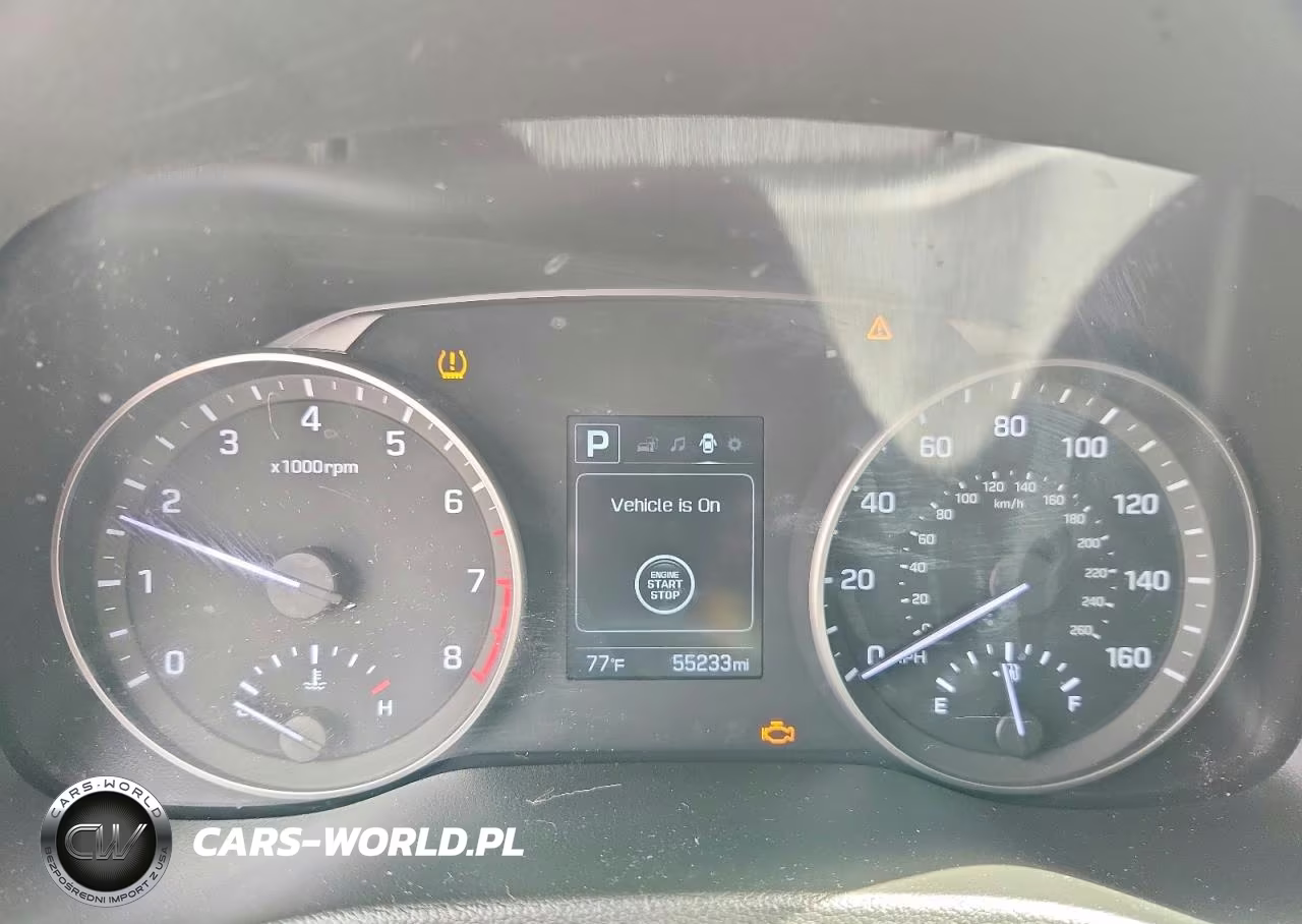 2018 Hyundai Elantra Value Edition VIN:5NPD84LF8JH373390 - 9