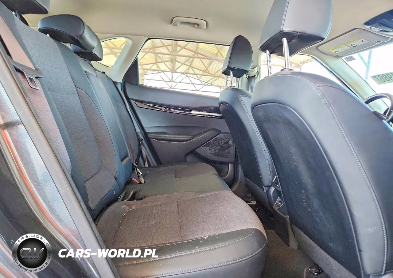 2022 Kia Seltos S VIN:KNDEU2AA0N7300231 - 10