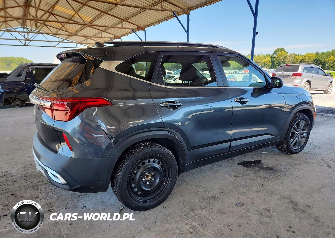 2022 Kia Seltos S VIN:KNDEU2AA0N7300231 - 3