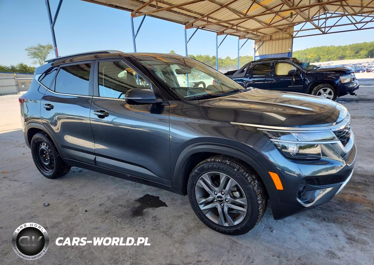 2022 Kia Seltos S VIN:KNDEU2AA0N7300231 - 4