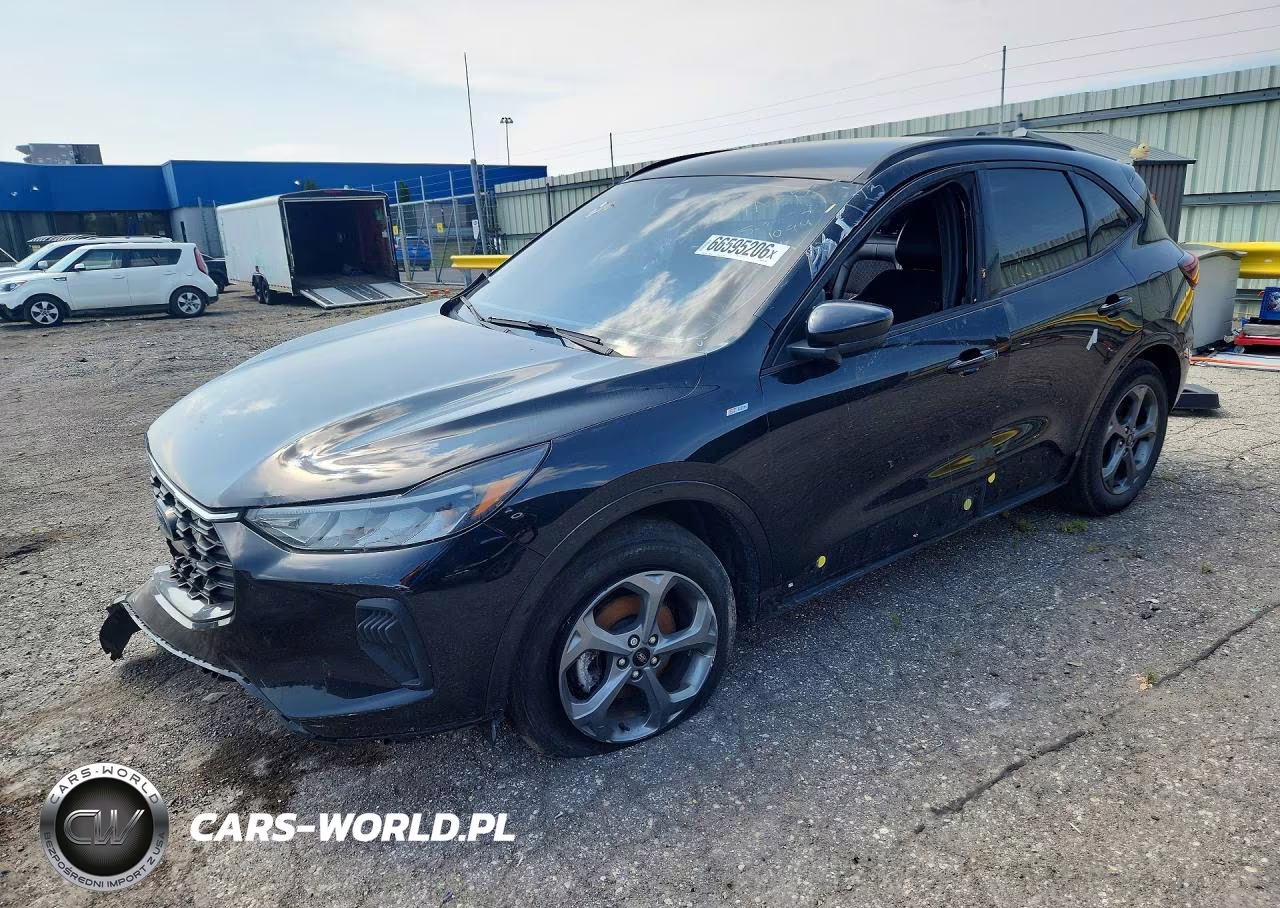 2024 Ford Escape St Line
