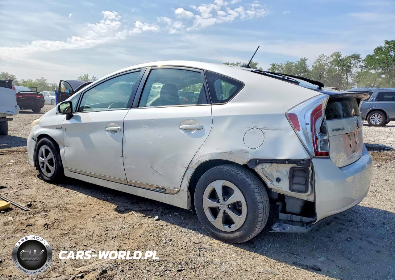 2013 Toyota Prius Four VIN:JTDKN3DU7D5551575 - 2