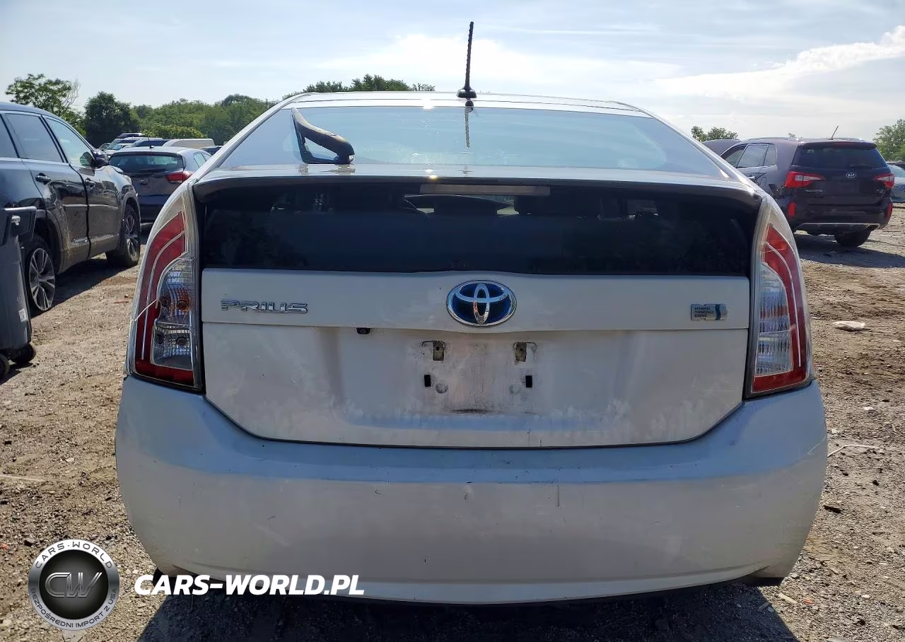 2013 Toyota Prius Four VIN:JTDKN3DU7D5551575 - 6