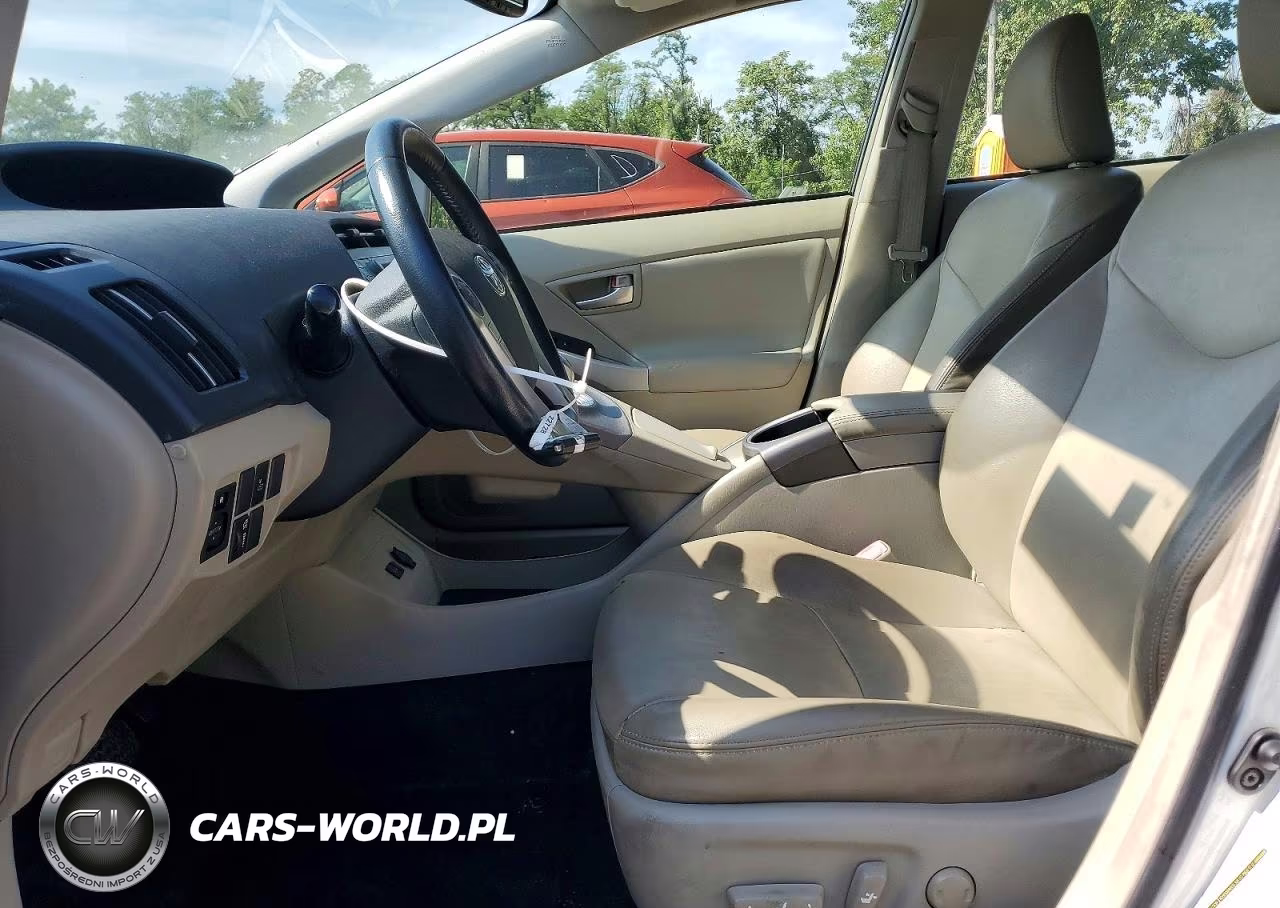 2013 Toyota Prius Four VIN:JTDKN3DU7D5551575 - 7