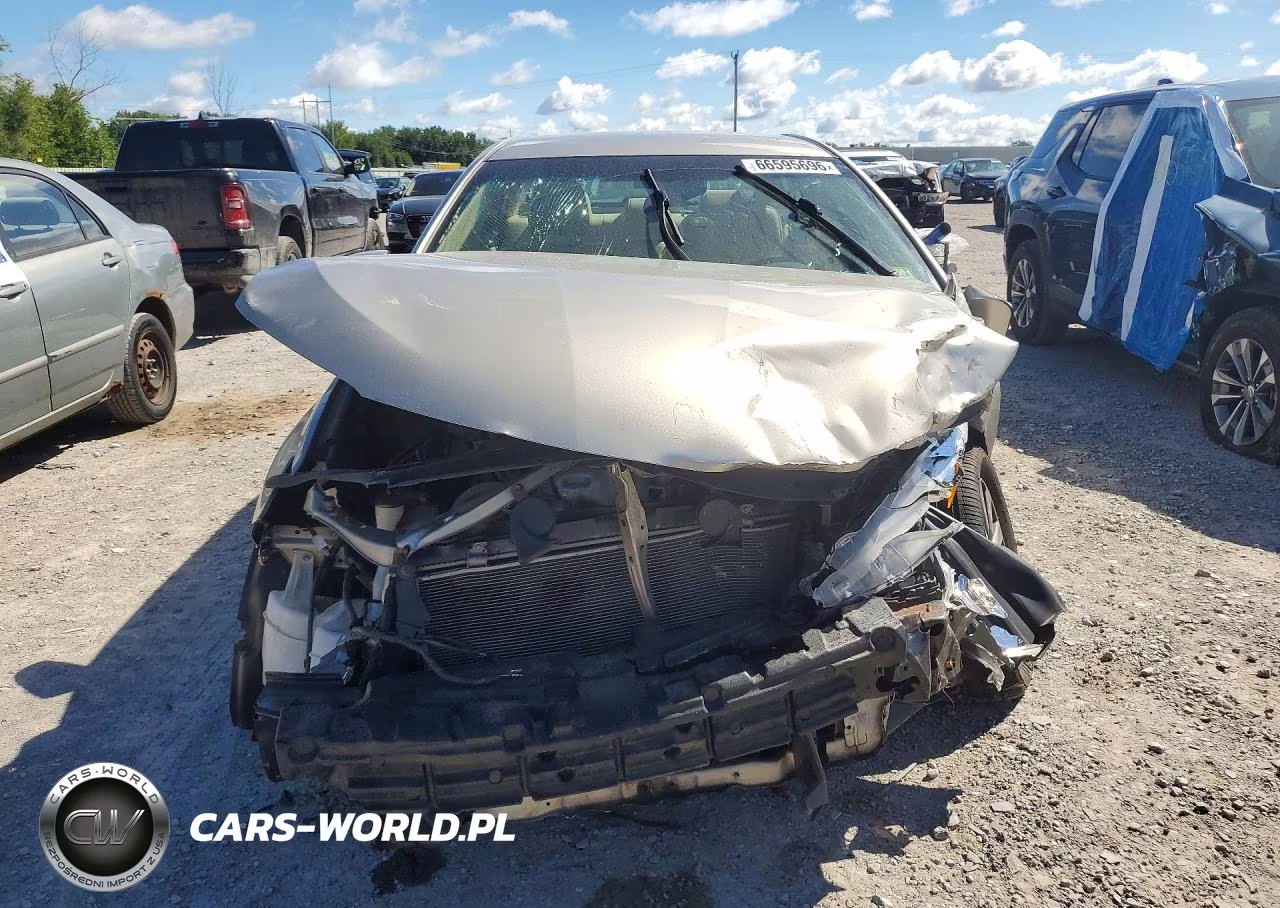 2016 Toyota Camry Xle VIN:4T4BF1FK2GR543716 - 5
