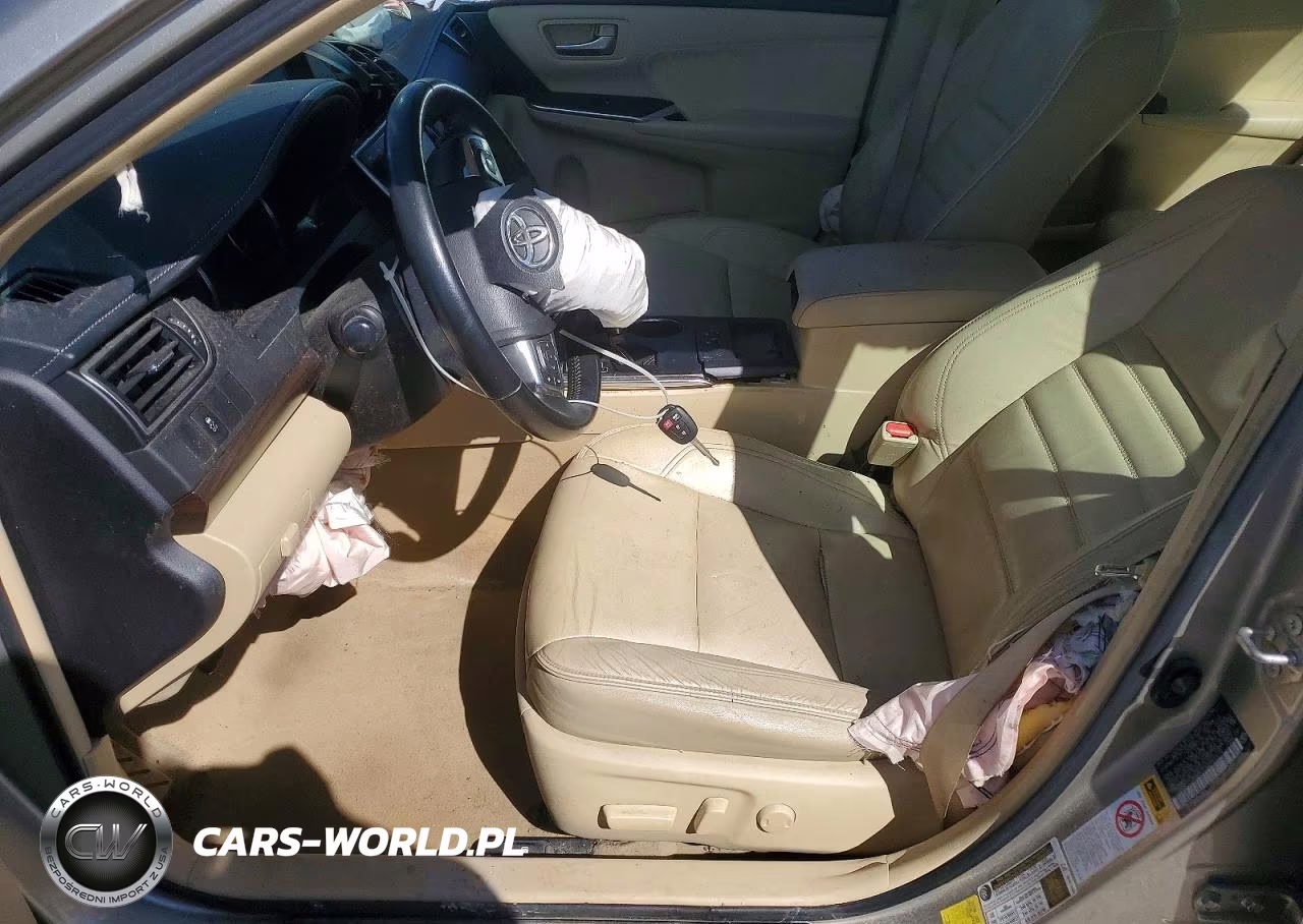 2016 Toyota Camry Xle VIN:4T4BF1FK2GR543716 - 7