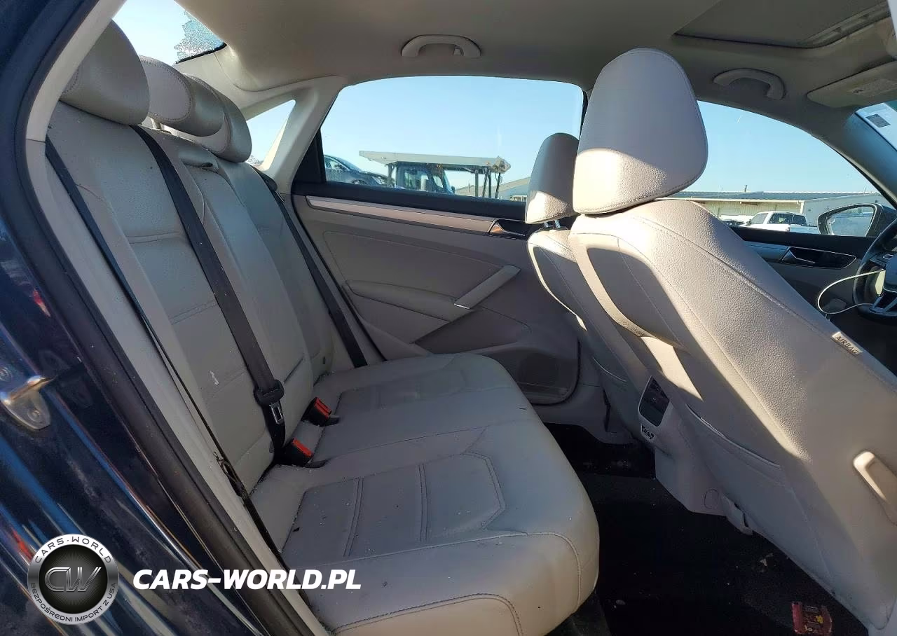 2019 Volkswagen Passat Wolfsburg VIN:1VWLA7A38KC010463 - 10