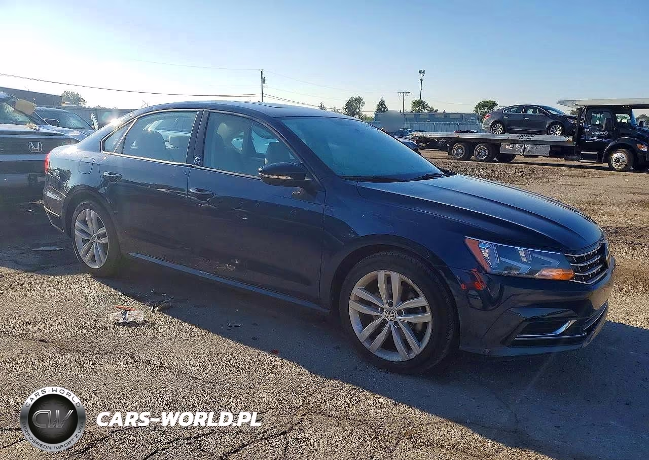 2019 Volkswagen Passat Wolfsburg VIN:1VWLA7A38KC010463 - 4