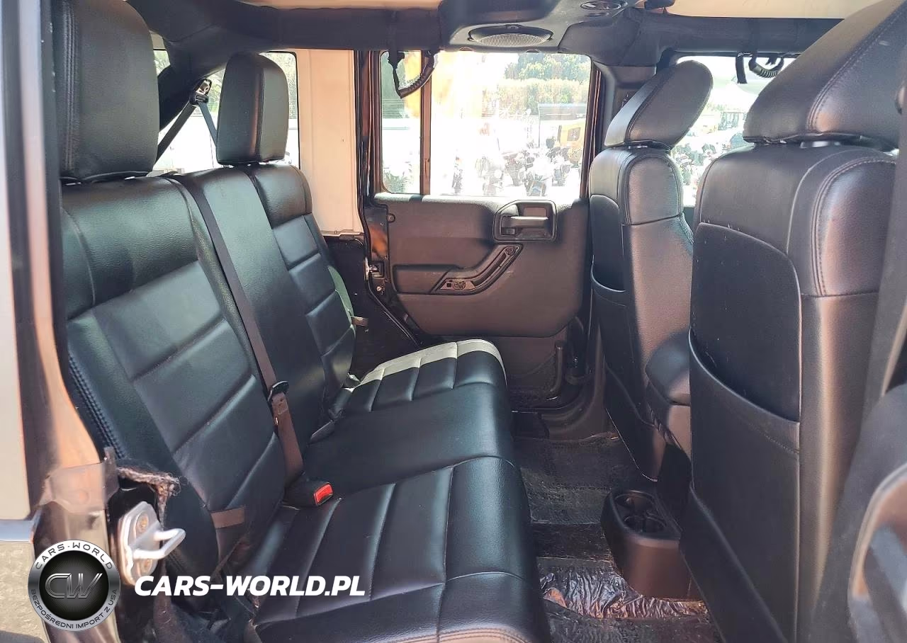 2012 Jeep Wrangler Unlimited Sport VIN:1C4BJWDG6CL274256 - 11