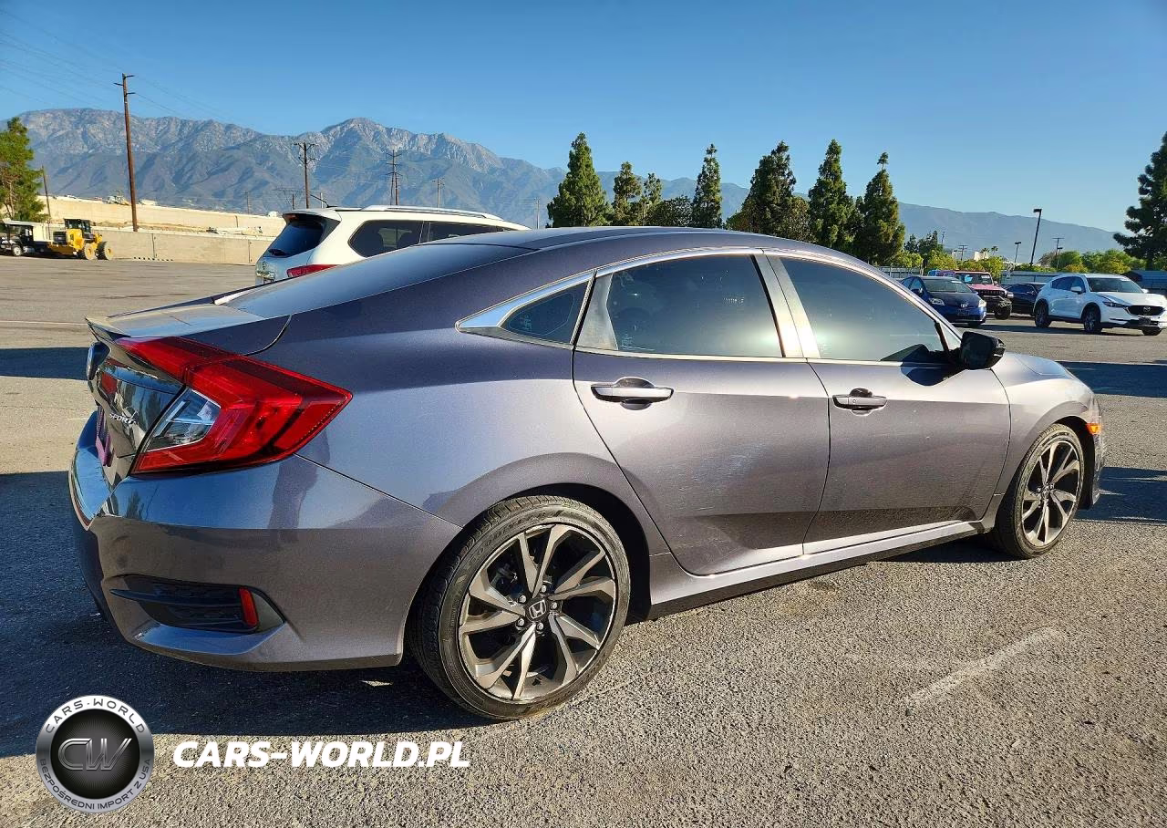 2019 Honda Civic Sport VIN:2HGFC2F83KH589071 - 3