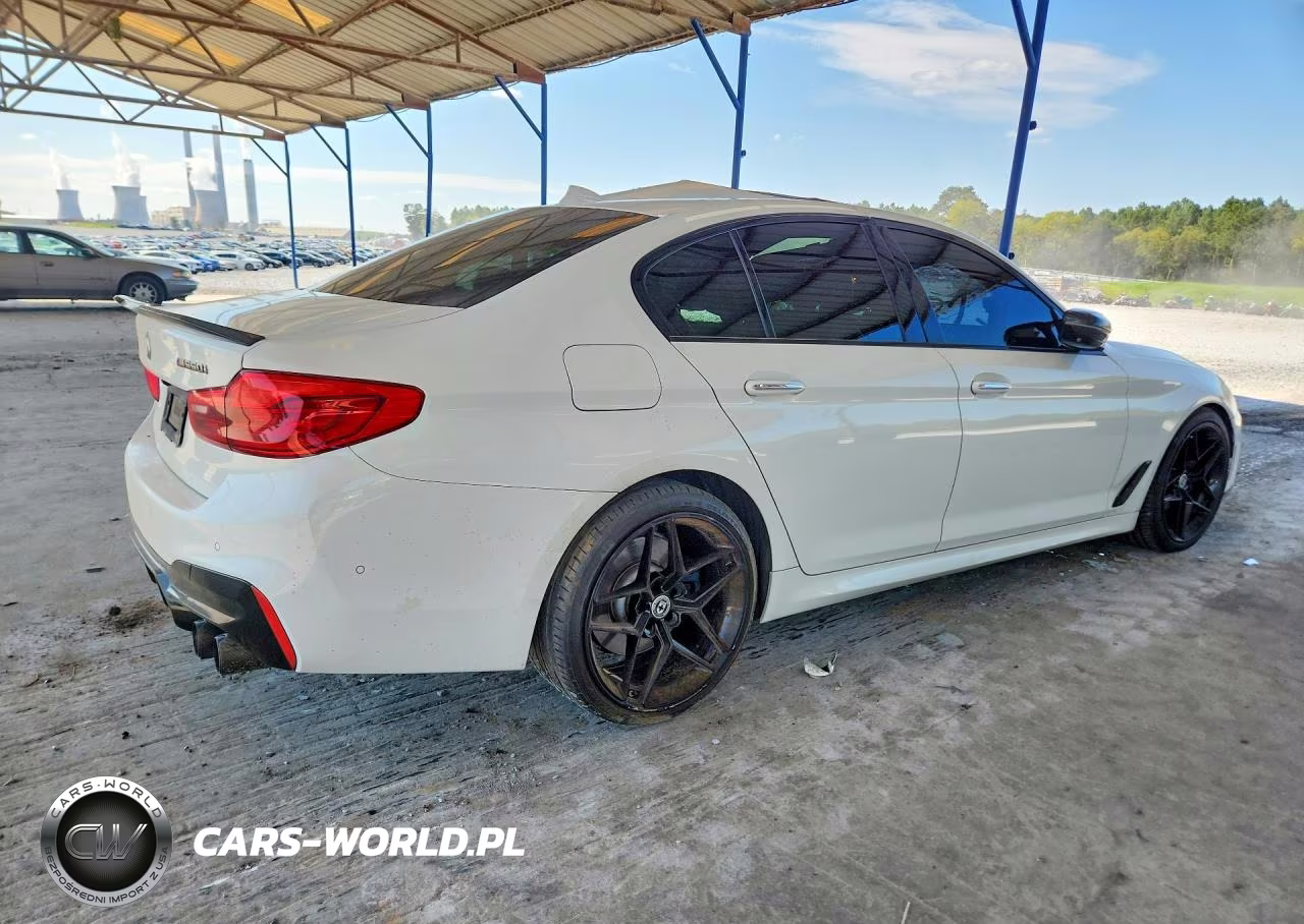 2018 BMW M550Xi VIN:WBAJB9C52JB049178 - 3