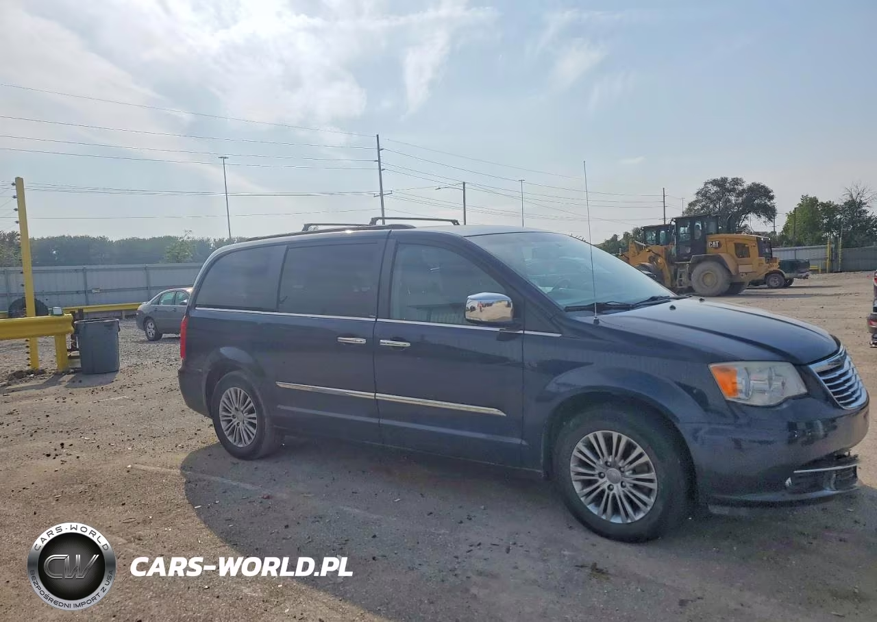 2014 Chrysler Town & Country Touring L VIN:2C4RC1CG3ER115766 - 4