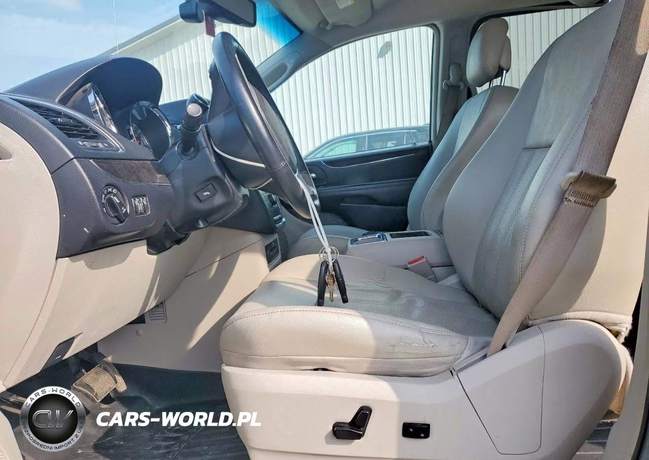 2014 Chrysler Town & Country Touring L VIN:2C4RC1CG3ER115766 - 7