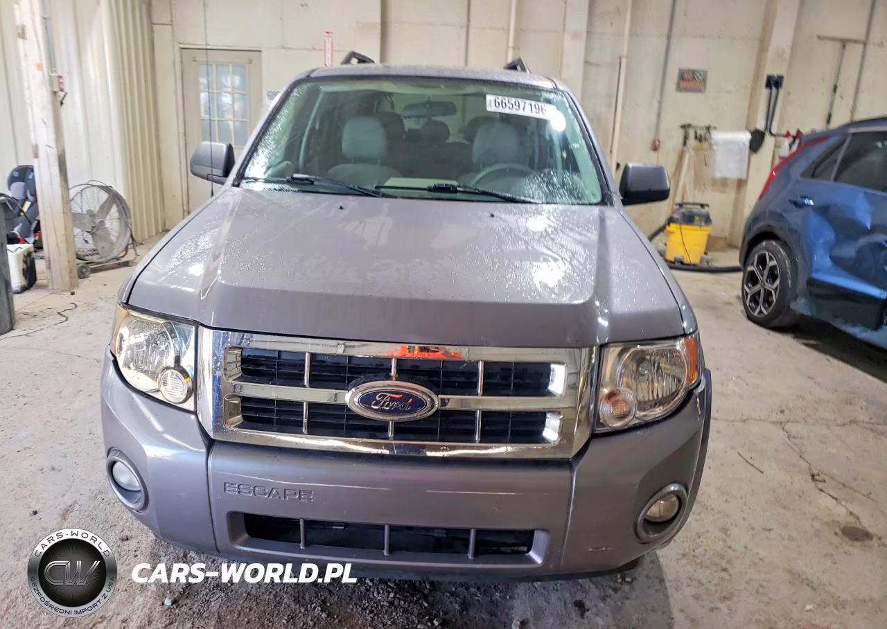 2008 Ford Escape Xlt VIN:1FMCU93128KD40210 - 5