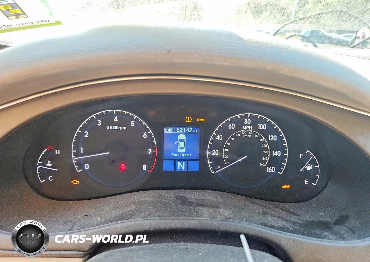 2009 Hyundai Genesis 3.8L VIN:KMHGC46E59U039197 - 9