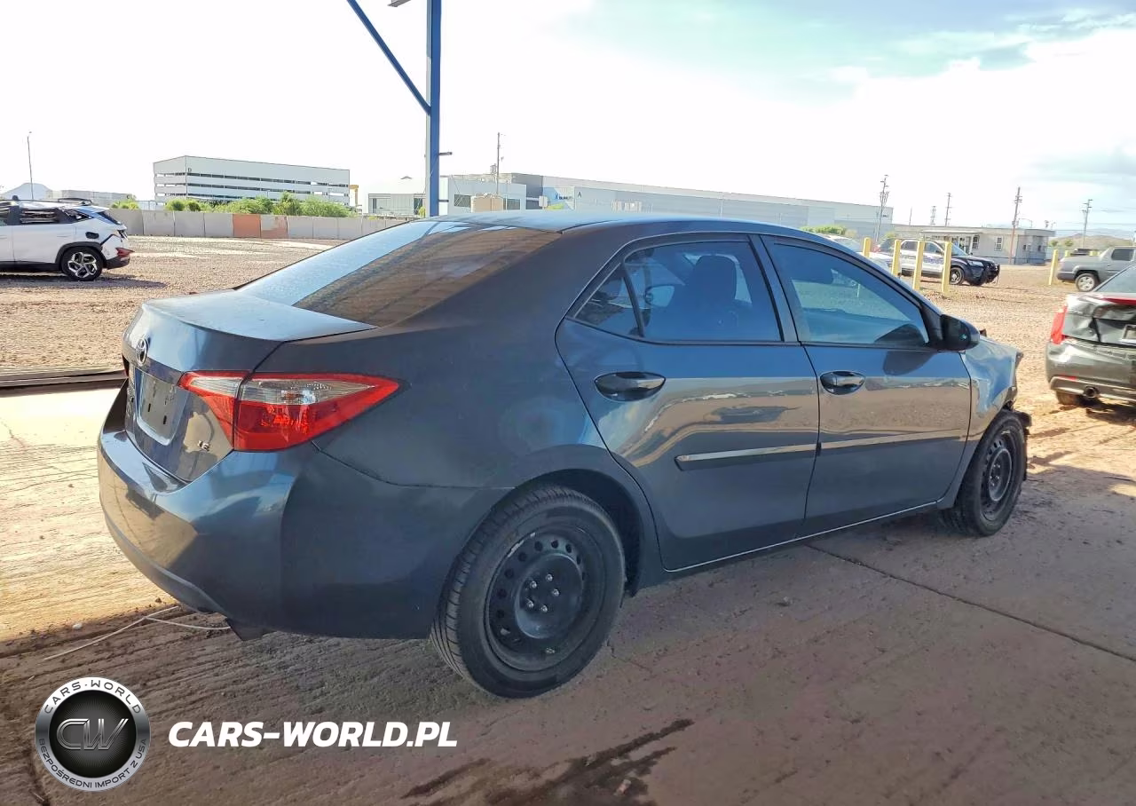2016 Toyota Corolla Le VIN:2T1BURHE7GC641471 - 3