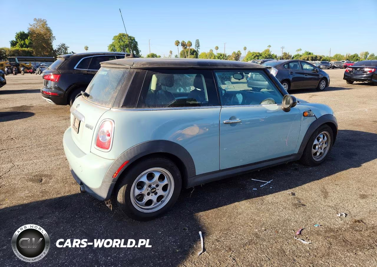 2013 Mini Cooper VIN:WMWSU3C51DT546765 - 3