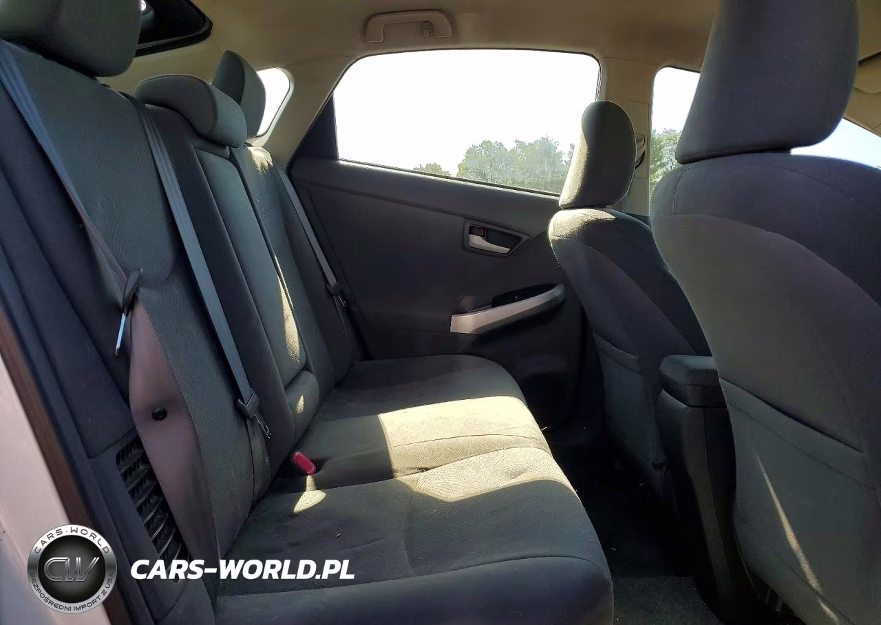 2011 Toyota Prius Two VIN:JTDKN3DU4B5333378 - 10