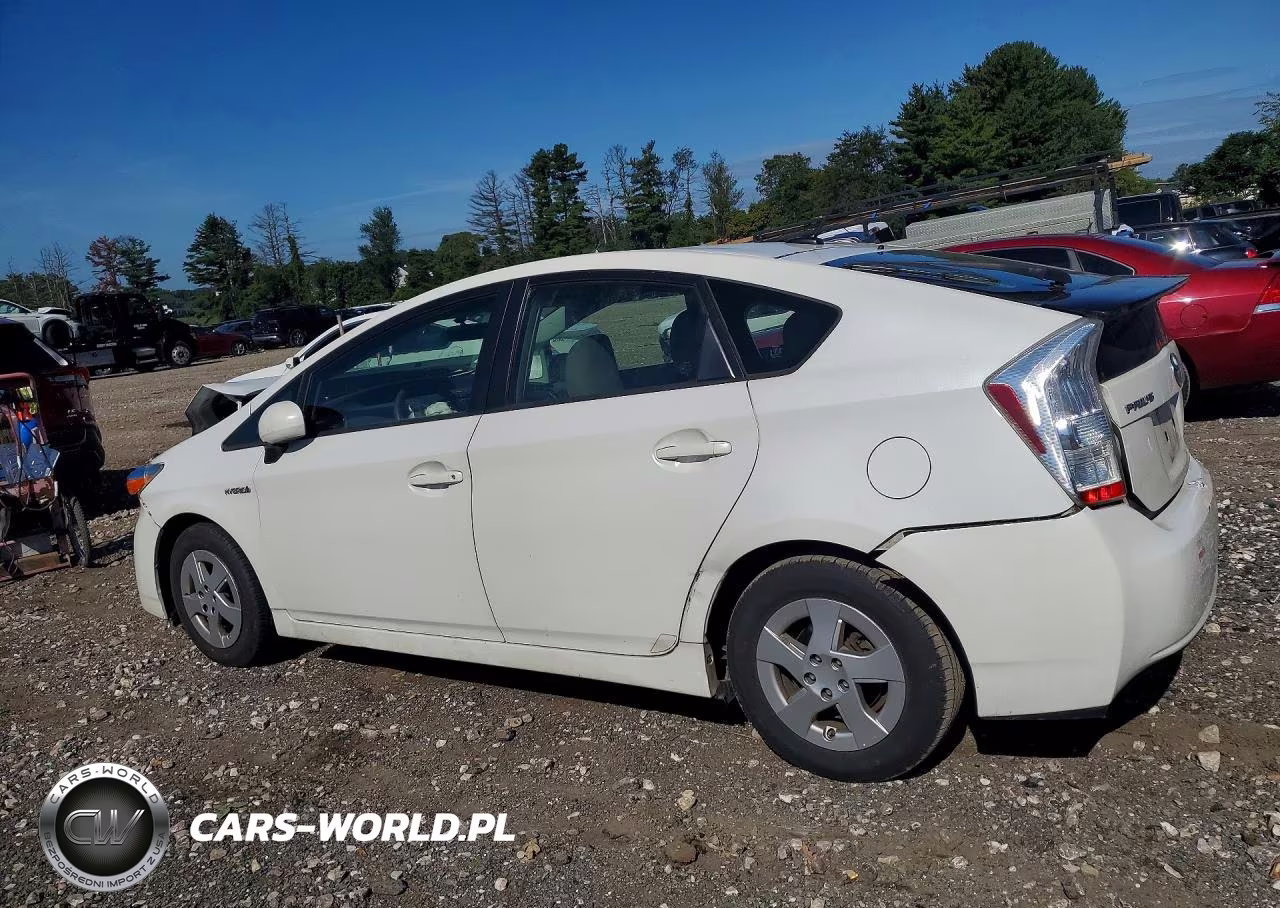 2011 Toyota Prius Two VIN:JTDKN3DU4B5333378 - 2