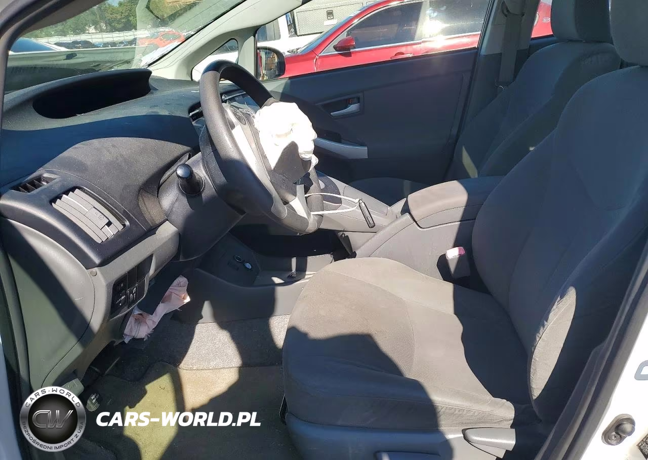 2011 Toyota Prius Two VIN:JTDKN3DU4B5333378 - 7