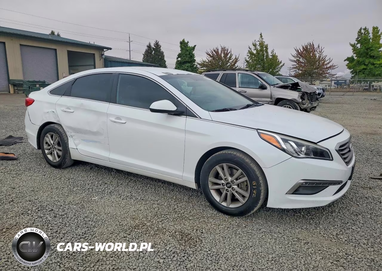 2015 Hyundai Sonata Se VIN:5NPE24AF3FH183531 - 4
