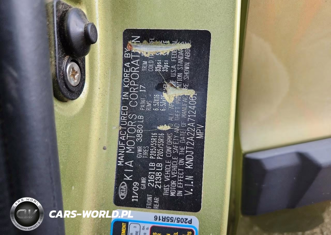 2010 Kia Soul + VIN:KNDJT2A22A7124061 - 12