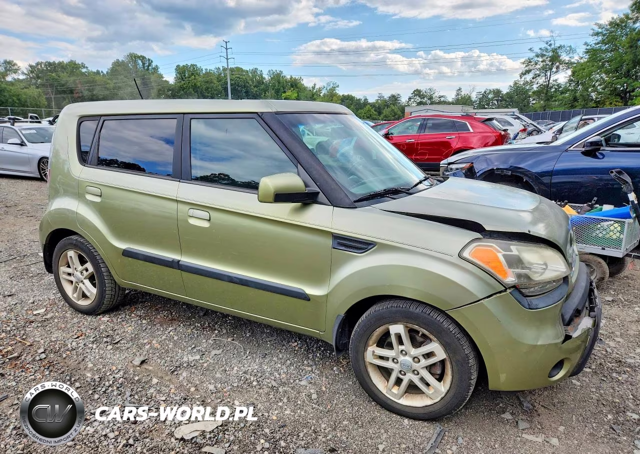2010 Kia Soul + VIN:KNDJT2A22A7124061 - 4