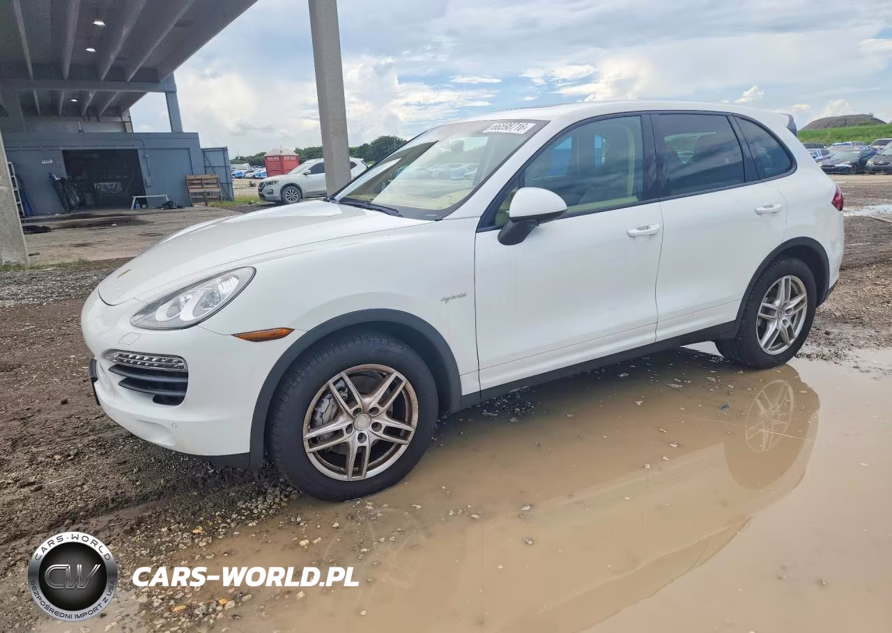 2014 Porsche Cayenne S Hybrid