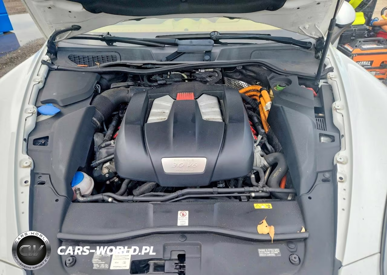 2014 Porsche Cayenne S Hybrid VIN:WP1AE2A29ELA50546 - 12