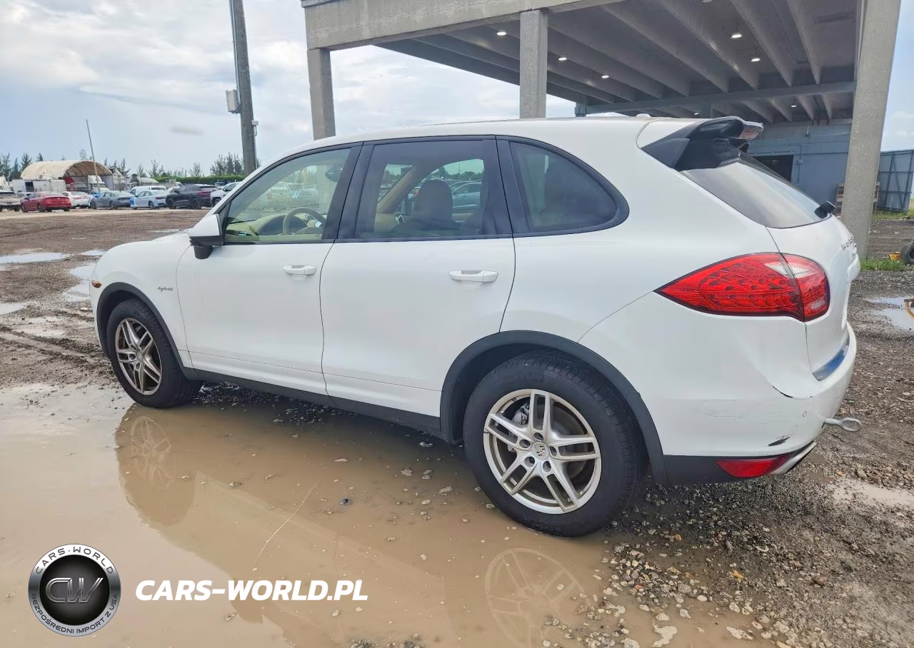 2014 Porsche Cayenne S Hybrid VIN:WP1AE2A29ELA50546 - 2